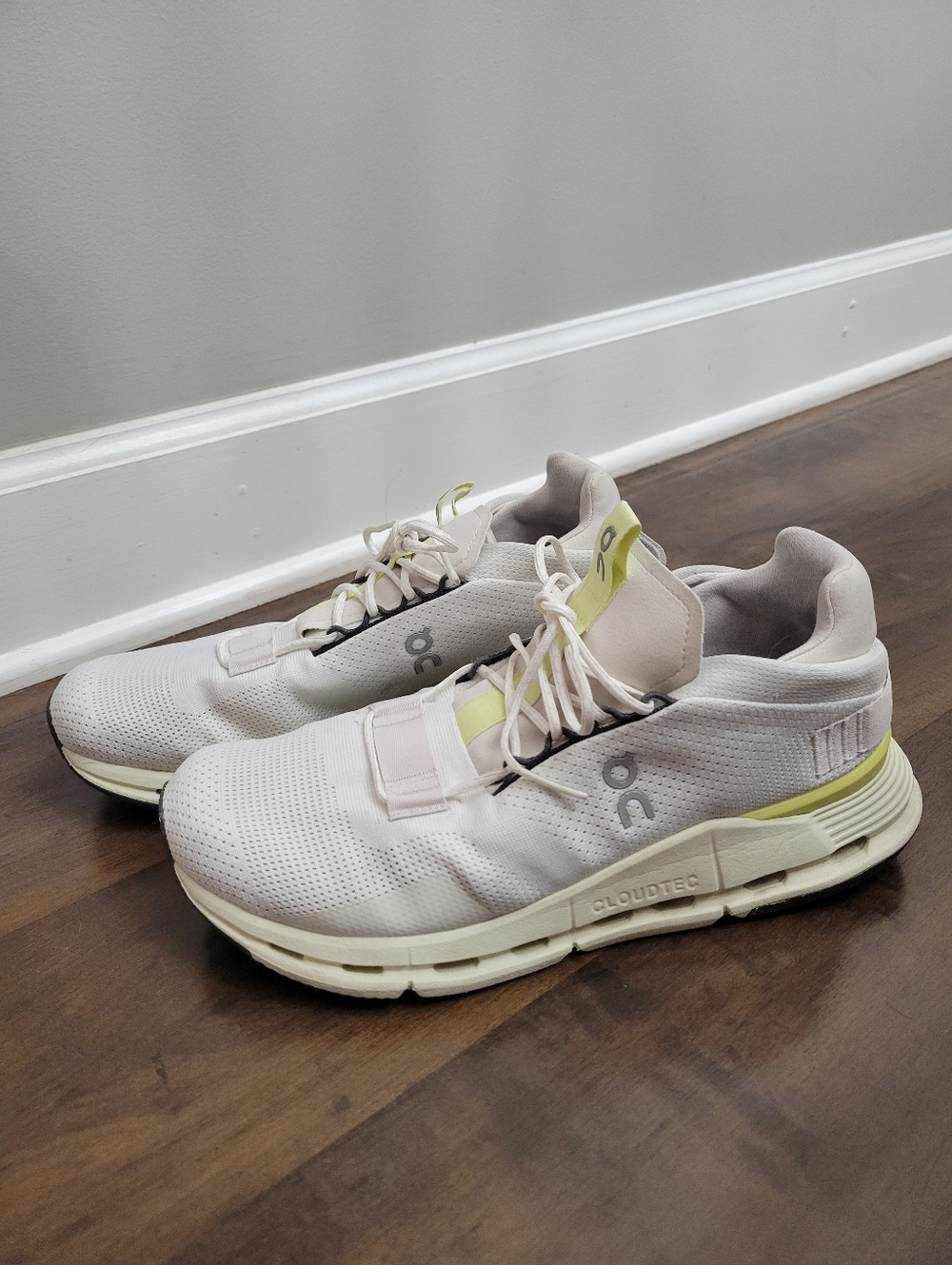 On Running Cloudnova Men’s Sneaker Undyed-White Seedling Size 9
